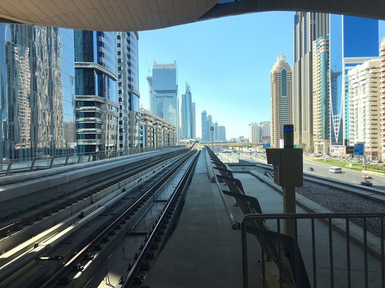 Ngắm tàu đô thị không người lái của Dubai - Ảnh 6.