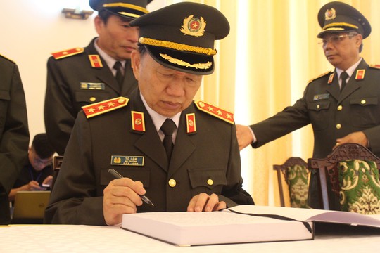 Lãnh đạo Đảng, Chính phủ, Quốc hội viếng nguyên Thủ tướng Phan Văn Khải - Ảnh 9.