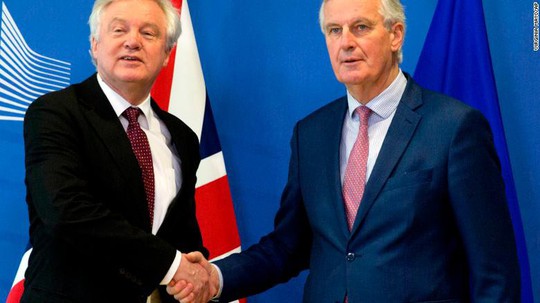Anh và EU đạt bước đi quyết định về Brexit - Ảnh 1.