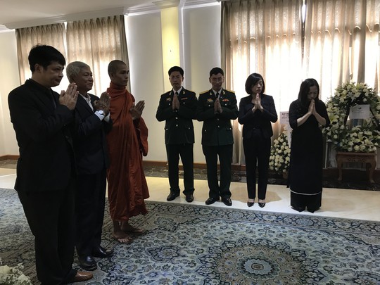 Bạn bè quốc tế đến viếng cố Thủ tướng Phan Văn Khải - Ảnh 4.