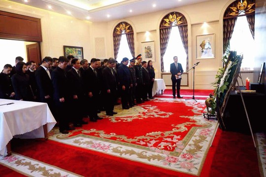 Bạn bè quốc tế đến viếng cố Thủ tướng Phan Văn Khải - Ảnh 6.