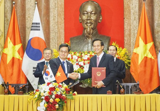Tổng thống Moon Jae In cam kết các biện pháp bảo vệ cô dâu Việt - Ảnh 6.