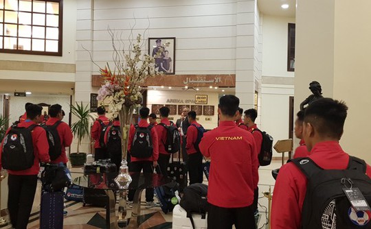 Đội tuyển Việt Nam đến Jordan sau gần 16 giờ bay - Ảnh 3.