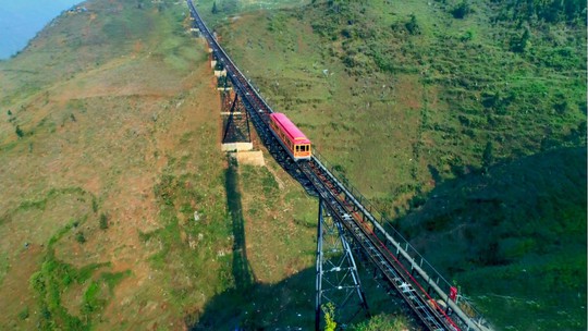 Ngày 31-3, tàu hỏa leo núi hiện đại nhất Việt Nam chính thức hoạt động - Ảnh 6.