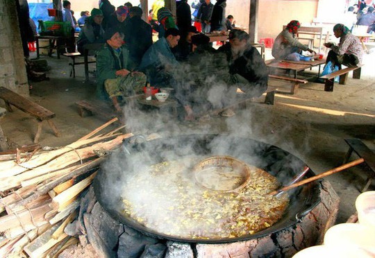 4 món ăn trông thì “ghê” nhưng ngon trứ danh ở Việt Nam - Ảnh 3.