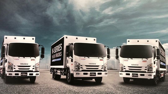 Isuzu ra mắt xe tải đạt chuẩn khí thải Euro 4 - Ảnh 2.