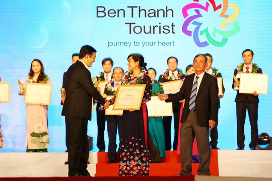 BenThanh Tourist 8 năm liền đạt Top 10 thương hiệu du lịch hàng đầu TP HCM - Ảnh 2.