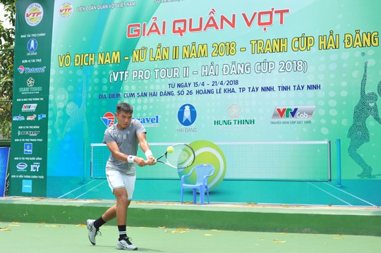 Lý Hoàng Nam hạ Minh Tuấn, vào chung kết VTF Pro Tour II - Ảnh 1.