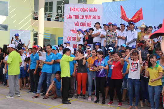 Nhiều hoạt động chăm lo cho công nhân khó khăn - Ảnh 7.