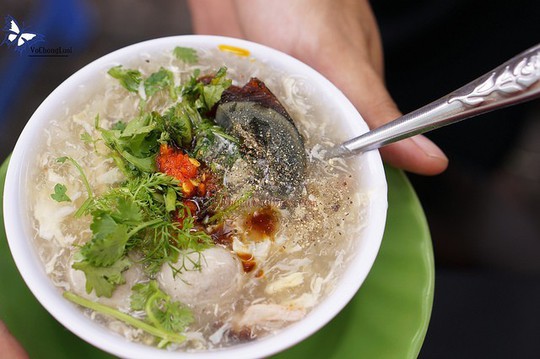 Mùa hè, 10 món ăn vặt ở Sài Gòn nhất định phải thử - Ảnh 3.