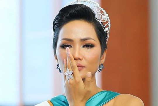Hé lộ quá khứ không ngờ của Hoa hậu H’Hen Niê - Ảnh 1.