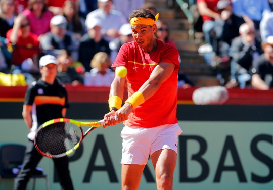 Nadal đưa Tây Ban Nha vào bán kết Davis Cup 2018 - Ảnh 1.