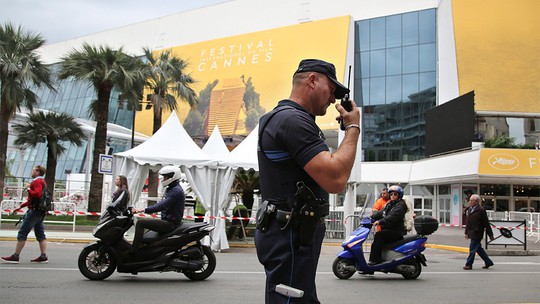 Cannes nóng chuyện quấy rối tình dục, an ninh - Ảnh 1.