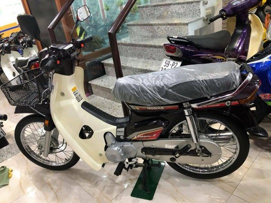 Honda Dream Thái đời 2002 rao bán... 1,2 tỉ đồng - Ảnh 1.