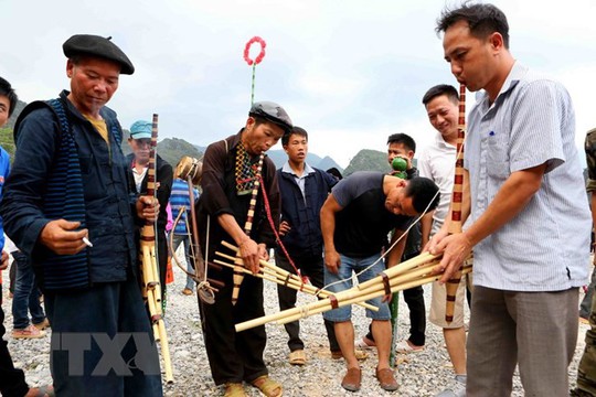 Toàn cảnh vẻ đẹp hùng vĩ của Hà Giang những ngày vào hạ - Ảnh 8.