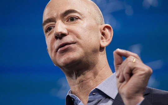 Người giàu nhất hành tinh Jeff Bezos thần tượng 3 CEO này - Ảnh 1.