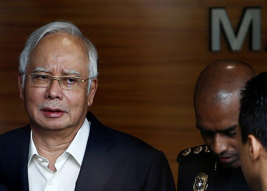 Malaysia: Thu gần 29 triệu USD tiền mặt trong cuộc điều tra ông Najib - Ảnh 1.