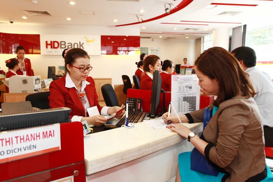 HDBank cộng thêm 0,7%/năm lãi suất cho người gửi tiết kiệm từ 28 tuổi trở lên - Ảnh 1.