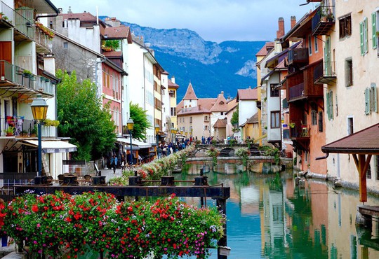 Khám phá Annecy – ‘Venice của nước Pháp’ - Ảnh 1.