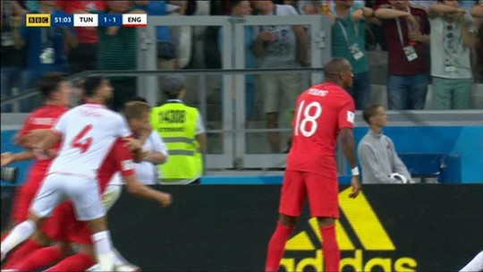 Trọng tài trận Anh-Tunisia bị “ném đá” vì không dùng VAR - Ảnh 2.