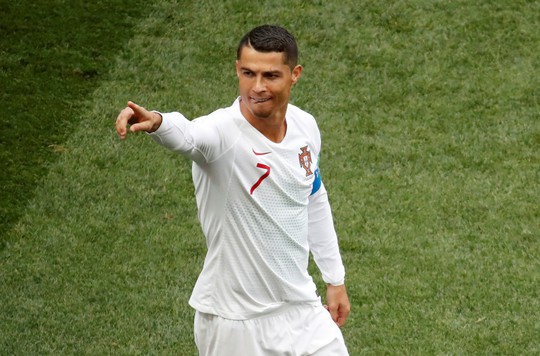 Ronaldo tiễn Morocco về nước, gây sức ép cho Messi  - Ảnh 5.