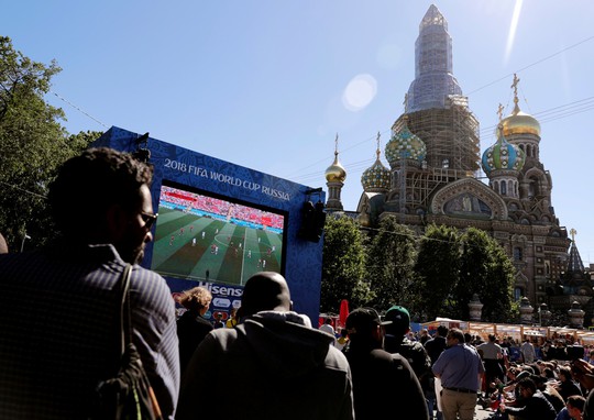 Thư World Cup: Thoáng quê hương giữa lòng St. Petersburg - Ảnh 2.