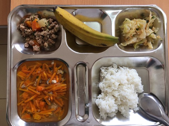 Quảng Ngãi triển khai dự án Bữa ăn Học đường cho học sinh tiểu học - Ảnh 2.