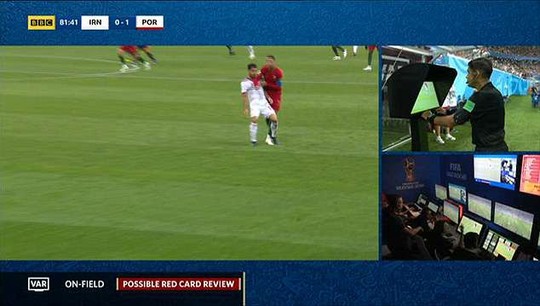 VAR bị tố thiếu minh bạch, phớt lờ thẻ đỏ cho Ronaldo - Ảnh 2.