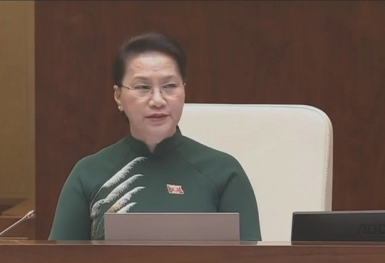 Bộ trưởng GTVT Nguyễn Văn Thể lần đầu ngồi ghế nóng trả lời chất vấn - Ảnh 2.