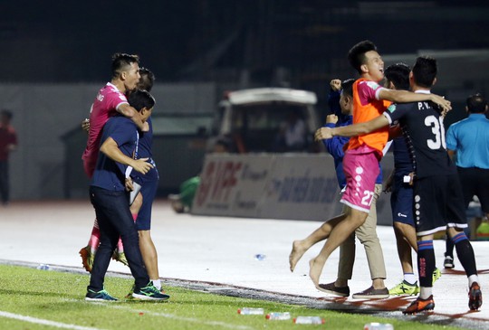 Sài Gòn FC đón tân chủ tịch bằng trận thắng ngược dòng - Ảnh 5.
