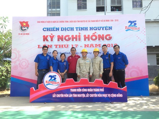 Đoàn Tổng Công ty Cấp nước Sài Gòn ra quân chiến dịch tình nguyện Kỳ nghỉ hồng 2018 - Ảnh 1.