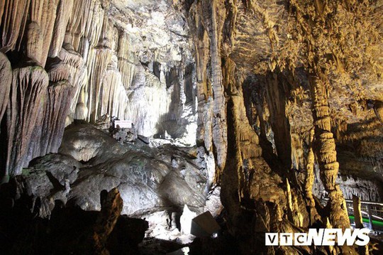 Bí ẩn vẻ đẹp kỳ ảo của hang động đẹp nhất miền Bắc - Ảnh 13.