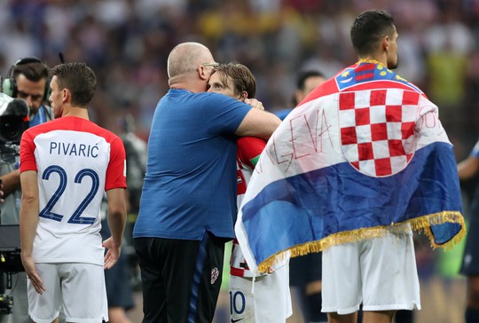 Nước mắt hào hùng vùng Balkan khi Croatia thua Pháp - Ảnh 2.