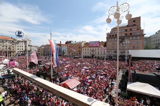 Croatia được chào đón như người hùng tại quê nhà - Ảnh 14.