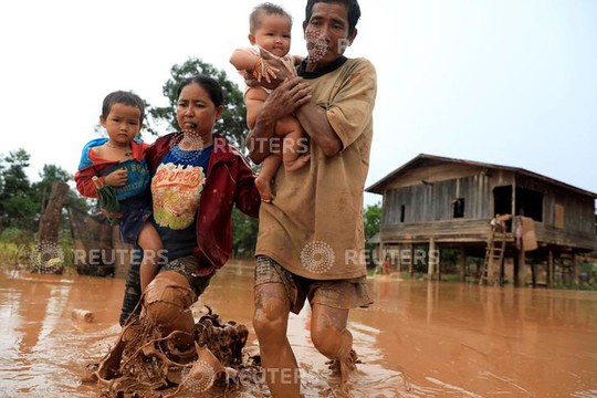 Vỡ đập thủy điện ở Lào: Không gì ngăn nổi lực nước, không đủ thời gian để chạy - Ảnh 2.