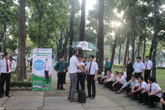 Vinasun: Nâng tầm tài xế theo tiêu chuẩn châu Âu - Ảnh 2.