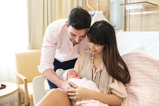 Siêu mẫu Hà Anh xuất hiện rạng rỡ sau khi sinh con - Ảnh 6.