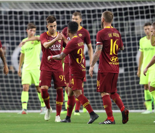 Thua ngược trong 8 phút, Barcelona ôm hận trước cựu thù Roma - Ảnh 3.