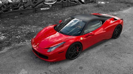 Bán một chiếc siêu xe, Ferrari thu lời 80.000 USD - Ảnh 2.