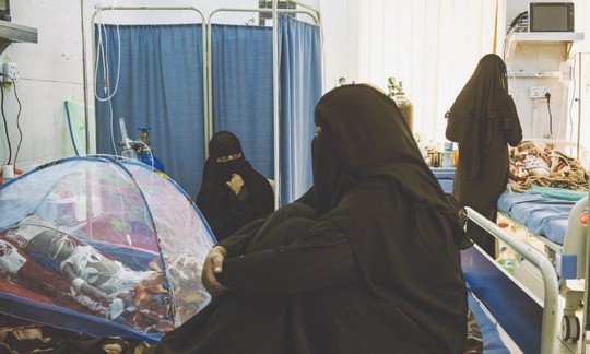 Những phận đời thảm thiết trong bệnh viện Yemen - Ảnh 1.