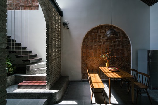 Ngôi nhà gạch ở Đà Nẵng được tạp chí Mỹ khen ngợi vì quá đẹp - Ảnh 10.