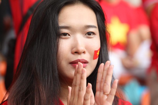 Olympic Việt Nam chia tay trong tiếc nuối, CĐV thẫn thờ - Ảnh 4.