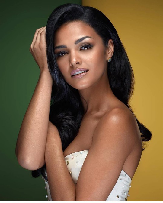 Cận cảnh vẻ đẹp tân Hoa hậu Hoàn vũ Puerto Rico - Ảnh 10.