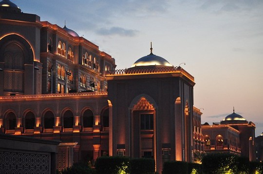 Chiêm ngưỡng khách sạn dát vàng 7 sao siêu xa xỉ ở UAE - Ảnh 14.