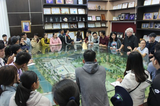 Sinh viên Đại học Tây Đô học thực tế tại Đa Phước - Ảnh 1.