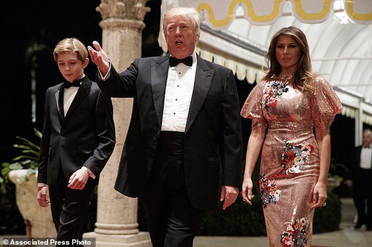 Ông Trump “nhắn nhủ” lãnh đạo Triều Tiên trong dạ tiệc năm mới