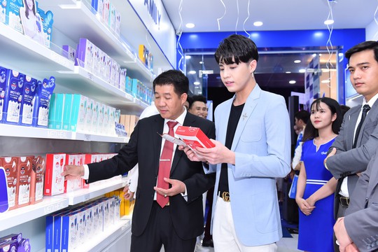 Mediheal khai trương showroom thứ 2 tại phố đi bộ Nguyễn Huệ - Ảnh 1.