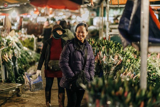 Chợ hoa Quảng An sáng đèn, lung linh những ngày giáp Tết - Ảnh 17.