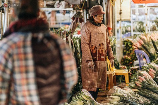 Chợ hoa Quảng An sáng đèn, lung linh những ngày giáp Tết - Ảnh 5.