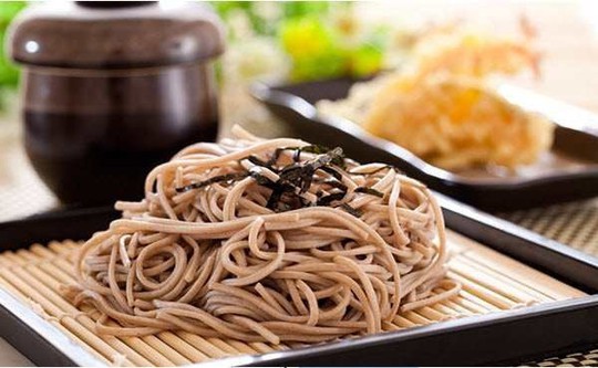 Đêm giao thừa người Nhật ăn mì soba  - Ảnh 1.